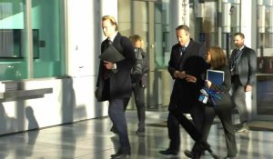 Le chef de la diplomatie David Cameron arrive à la réunion des ministres de l'Otan à Bruxelles