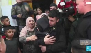 Israël-Hamas : des Palestiniens célèbrent l'arrivée de prisonniers libérés en Cisjordanie