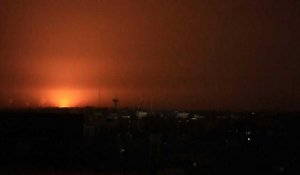 Bande de Gaza: explosions, fusées éclairantes et fumée à Rafah
