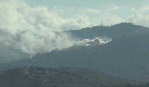 De la fumée s'élève après un bombardement israélien dans le sud du Liban