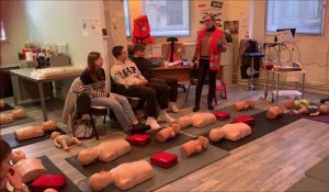 Les stagiaires de la Croix-Rouge de Calais apprennent à sauver des vies