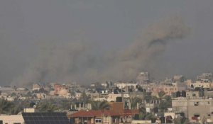 Guerre Hamas-Israël : panache de fumée à Khan Younès, à Gaza