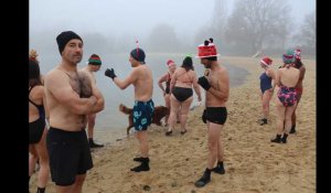 VIDÉO. En Sarthe, de drôles de Loutres prennent des bains dans l'eau glacée tout l'hiver