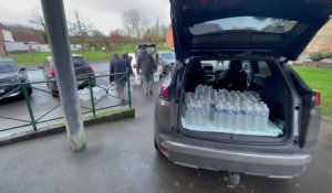 Sans eau du robinet à cause des inondations, le village de Caucourt s’organise