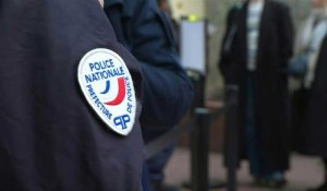 Affaire Théo: trois accusés dans un procès symbolique des violences policières