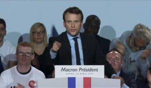 Macron ne laissera "pas un centimètre d'espace" à Le Pen
