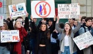 "Ni Marine ni Macron": échauffourées lors d'une manifestation de lycéens à Paris