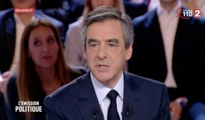 Échange très musclé entre François Fillon et Christine Angot - ZAPPING TÉLÉ BEST OF DU 01/05/2017