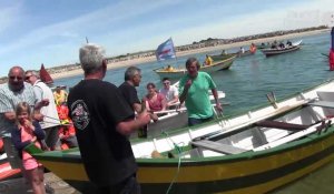 A Barneville-Carteret, le club d'aviron Tolet général baptise trois doris et prend la mer