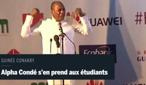 Alpha Condé, hué, s'en prend aux étudiants guinéens