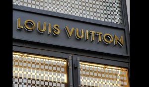 Public Buzz : Il filme en direct le braquage d'une boutique Louis Vuitton et diffuse la vidéo. Impressionnant !