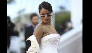 Festival de Cannes 2017 : Rihanna met le feu au tapis rouge ! (Vidéo)