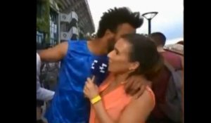 Roland-Garros 2017 : Maxime Hamou, trop tactile avec une journaliste (Vidéo)