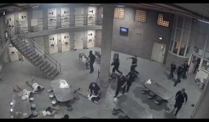 Des gardiens attaqués par des prisonniers très violents aux Etats-Unis (vidéo)