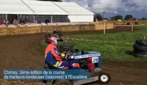 Chimay: 2e édition de la course de tracteurs-tondeuses (rasicross) à l'Escaillère