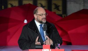 Martin Schulz demande un nouveau débat avec Angela Merkel