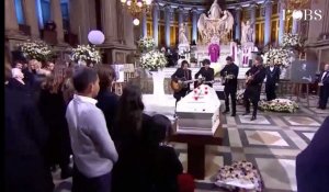 Matthieu Chedid, Maxim Nucci et Yarol Poupaud jouent "Je te promets" devant le cercueil de Johnny Hallyday