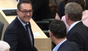 Autriche: Kurz présente le nouveau gouvernement au Parlement