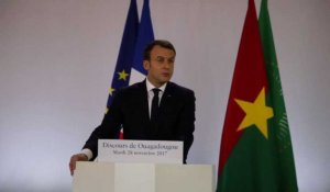 Ouagadougou: Macron dénonce la "colonisation européenne"