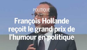 François Hollande reçoit le grand prix de l'humour