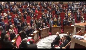 Johnny Hallyday mort : standing ovation à l'Assemblée nationale (Vidéo) 