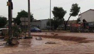 Grèce: au moins 7 morts dans des inondations près d'Athènes