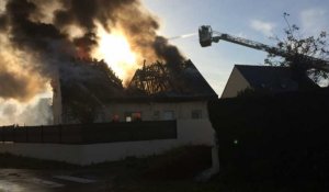 Une maison détruite par le feu