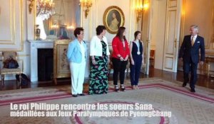 Le roi Philippe rencontre les sœurs Sana, médaillées aux Jeux Paralympiques de PyeongChang