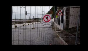 Cierre del Paseo Marítimo de Candás Asturias por de las obras de reparación