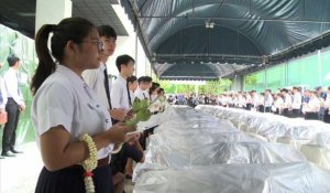 Thaïlande: hommage des étudiants à ceux qui ont donné leur corps