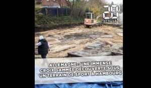 Allemagne: Une immense croix gammée découverte sous un terrain de sport à Hambourg