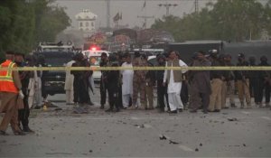 Pakistan: au moins six policiers tués dans un triple attentat