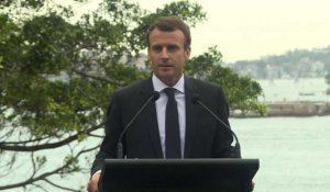 le 1er mai n'est "pas la journée des casseurs" (Macron)