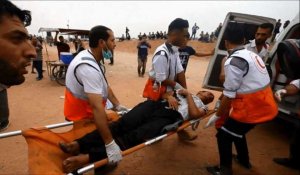 Gaza: des secouristes viennent en aide aux manifestants blessés