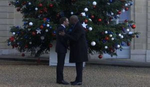 Emmanuel Macron reçoit le président du Burkina Faso à l'Elysée
