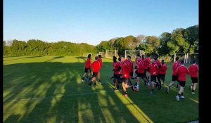 Premier entraînement de l'Excel Mouscron, en stage à Cadix