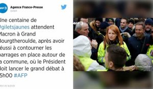 Emmanuel Macron vient d'arriver à Grand-Bourgtheroulde pour lancer le Grand débat national