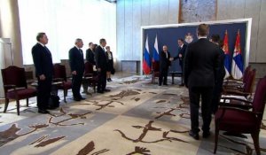 Poutine s'entretient avec le président serbe Vucic