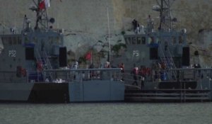 Les 49 migrants bloqués en Méditerranée débarquent à Malte