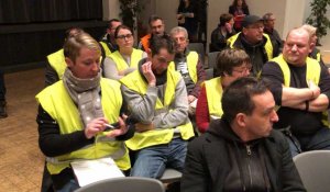Une poignée de Gilets jaunes au Grand débat d'Alençon