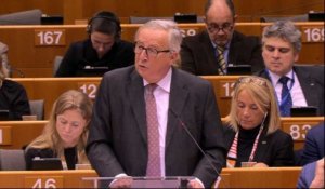 Brexit: "risque accru d'un retrait désordonné" (Juncker)
