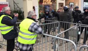 Acte IX des Gilets jaunes au Touquet, près de la villa Macron