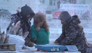 Sibérie: marché en plein air malgré des records de températures