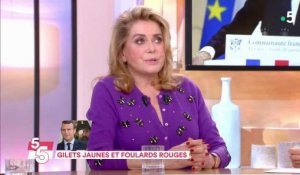 "Je trouve ça extrêmement choquant" : Catherine Deneuve réagit aux critiques contre Emmanuel Macron