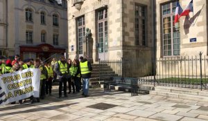 Quimperlé. Gilets jaunes : rassemblement contre les violences devant la gendarmerie 