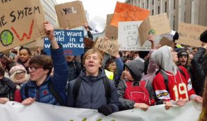 Marche pour le climat à Bruxelles : des milliers de jeunes manifestent