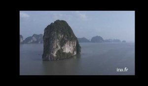 Thaïlande : piton rocheux de la baie de Phang Nga