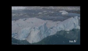 Groënland : fjord et icebergs retournés
