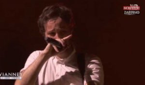 Vianney fond en larmes à la fin de son dernier concert à Paris (vidéo)
