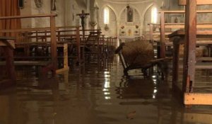 Orages: en Dordogne, l'église de Montrem inondée